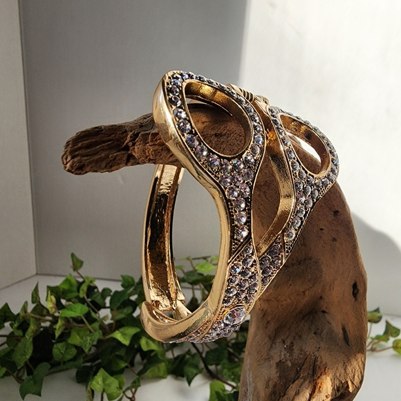 Unique Gold & Crystal Scissors Shape Hinge / Clamper Bracelet - Picture 1 of 7